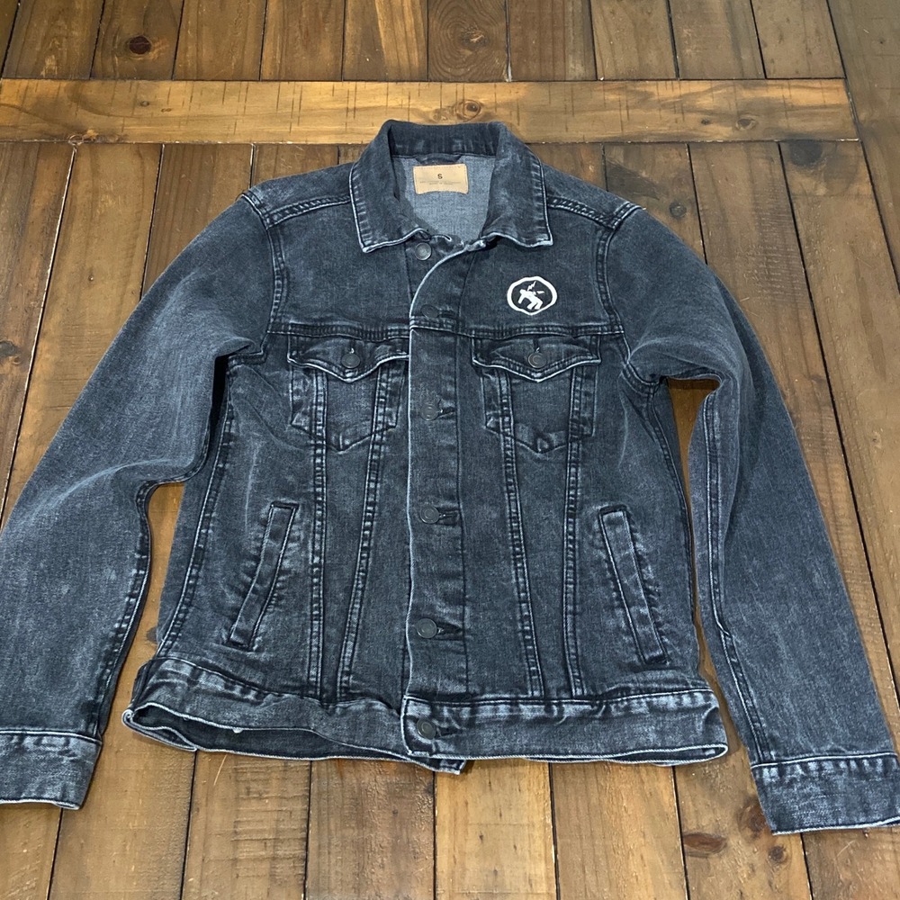 Green Day Oakland Cali Black Denim Trucker Jacket Mens Small RN 122857